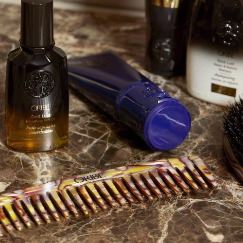 Oribe Italian Resin Wide Tooth Comb Juuksekammid Wide Tooth