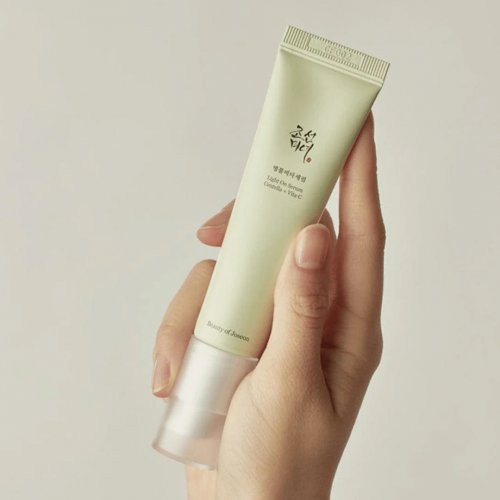 Beauty of Joseon Light On Serum : Centella + Vita C Elustav ja nahka heledamaks muutev näoseerum 30ml
