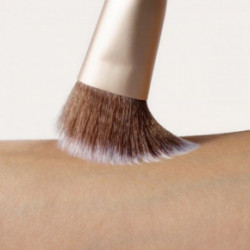 Jane Iredale Multiuse Blending Brush Vedela puudri pintsel 1 tk