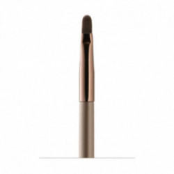 Delilah Lip Brush Huulepulga pintsel 1 tk