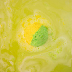 Spalvoti Kvapai Bath Bomb Vannipall 160g