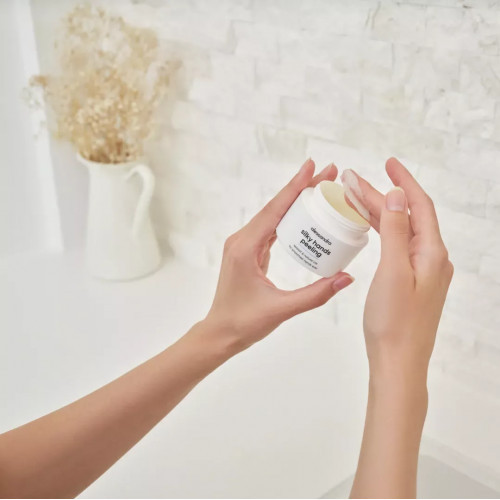 Alessandro Silky Hands Peeling Käsikoorija meresoola ja looduslike õlidega 50ml