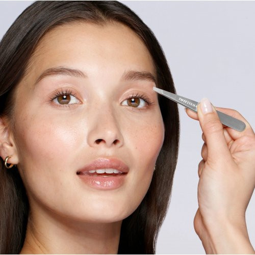 Tweezerman Slant Tweezer Classic Stainless Steel Pinetsid, roostevaba teras 1 tk