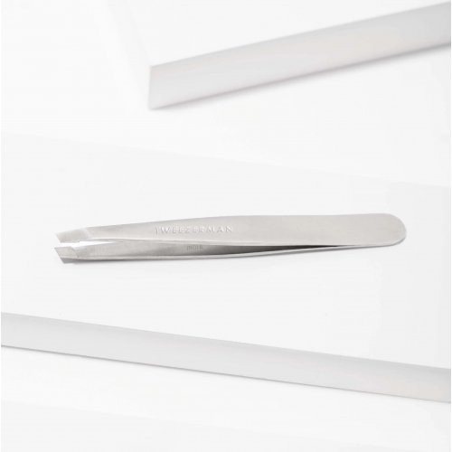 Tweezerman Slant Tweezer Classic Stainless Steel Pinetsid, roostevaba teras 1 tk