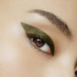 Make Up For Ever Aqua Resist Smoky Shadow Multi-Use Waterproof Color Stick Lauvärvipliiats 1.4g