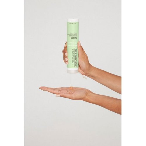Paul Mitchell Clean Beauty Anti-Frizz Shampoo Juukseid siluv šampoon 250ml